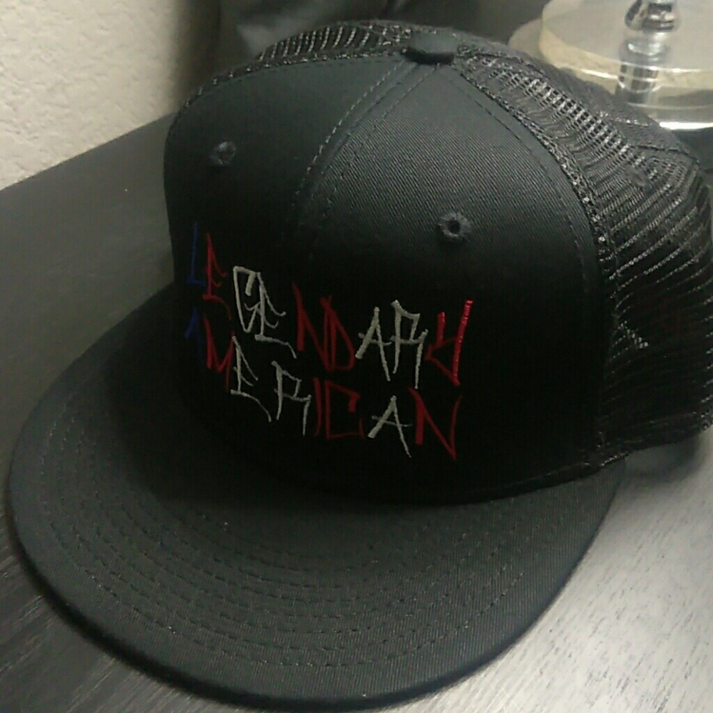 Hat - Picture 4 of 8